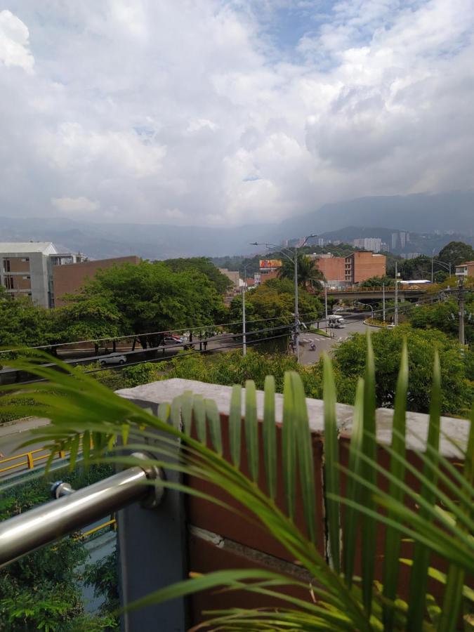 Hotel Aura Medellin Exterior photo